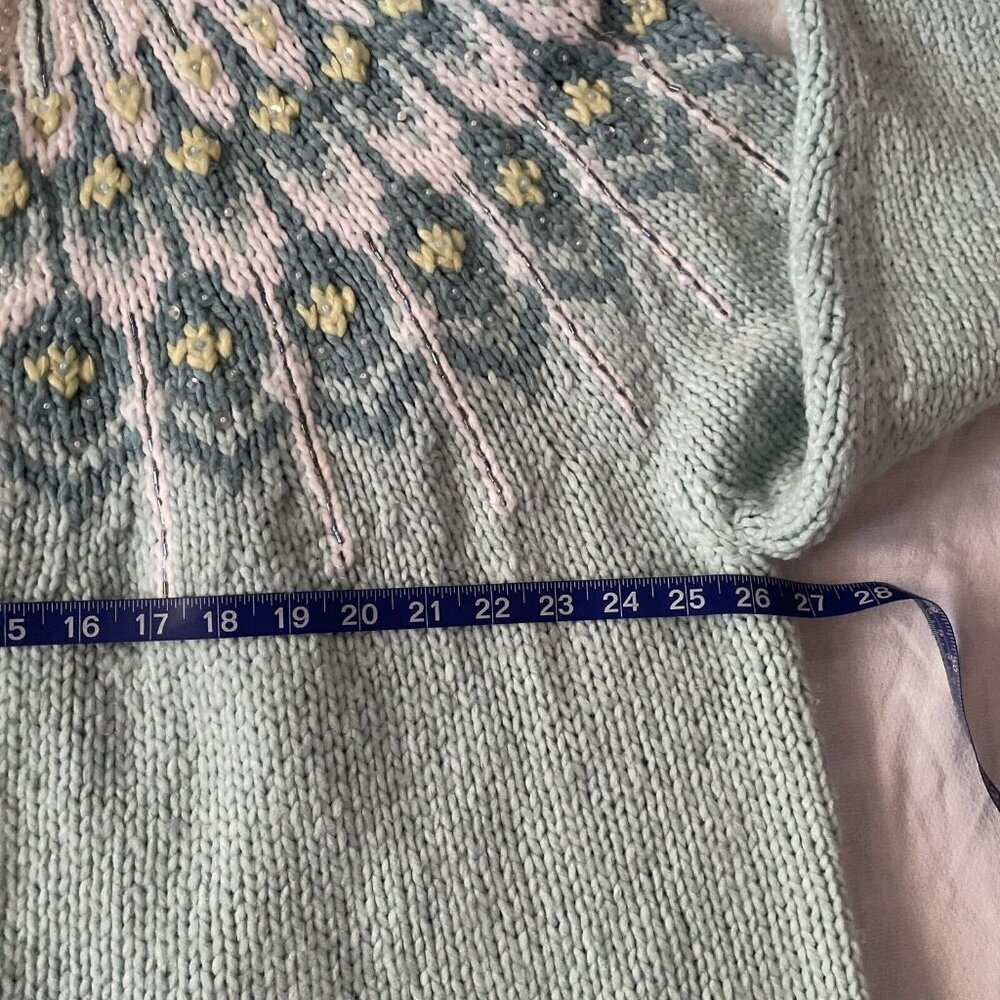 Handmade Womens Knit Cardigan With Floral Yoke Design Size M Pastel Mint Green & - Picture 3 of 8